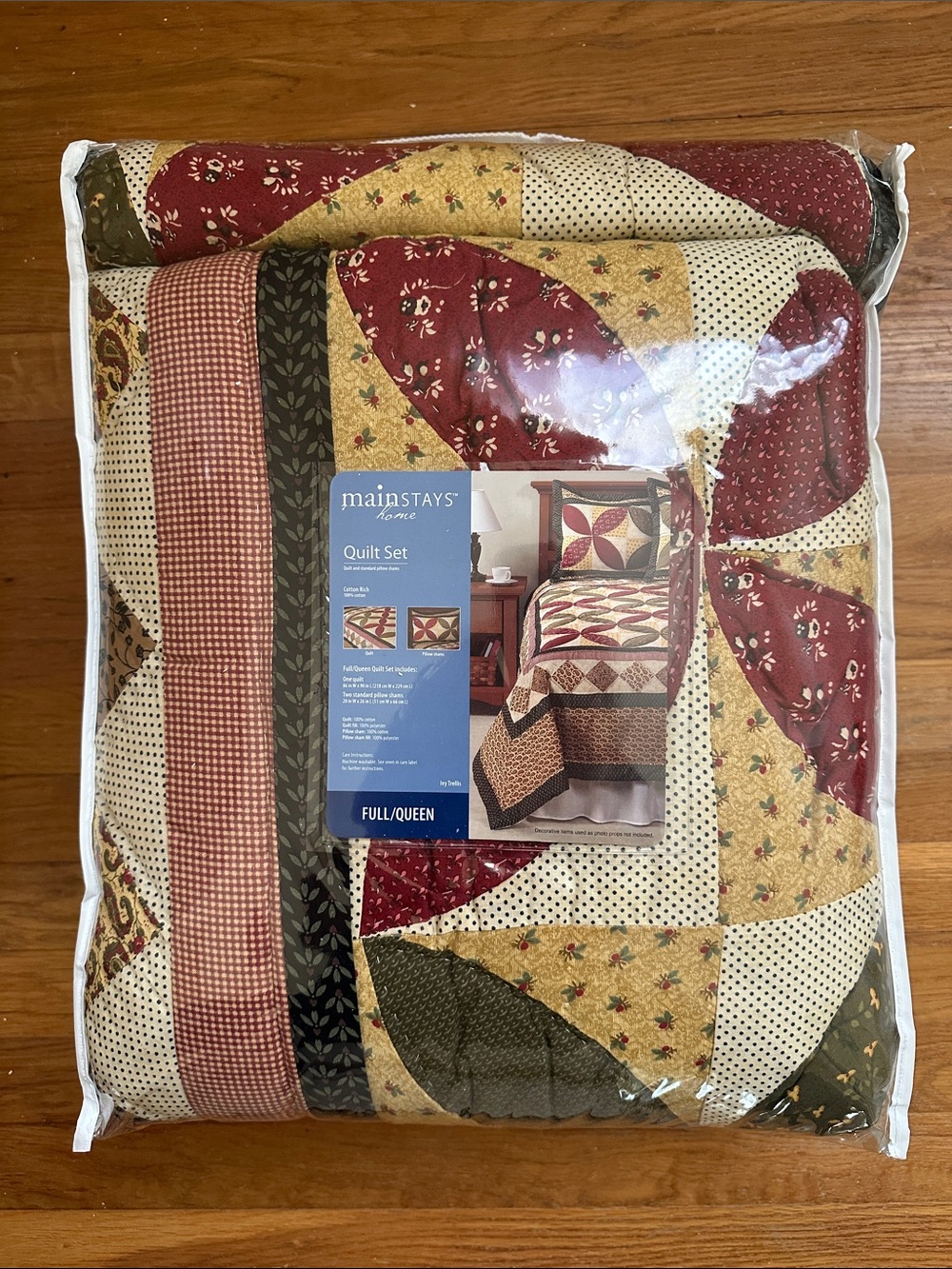 NEW IN PACKAGE Quilt Set Full / Queen Ivy Trellis Cotton Rich Quilt & 2 Shams